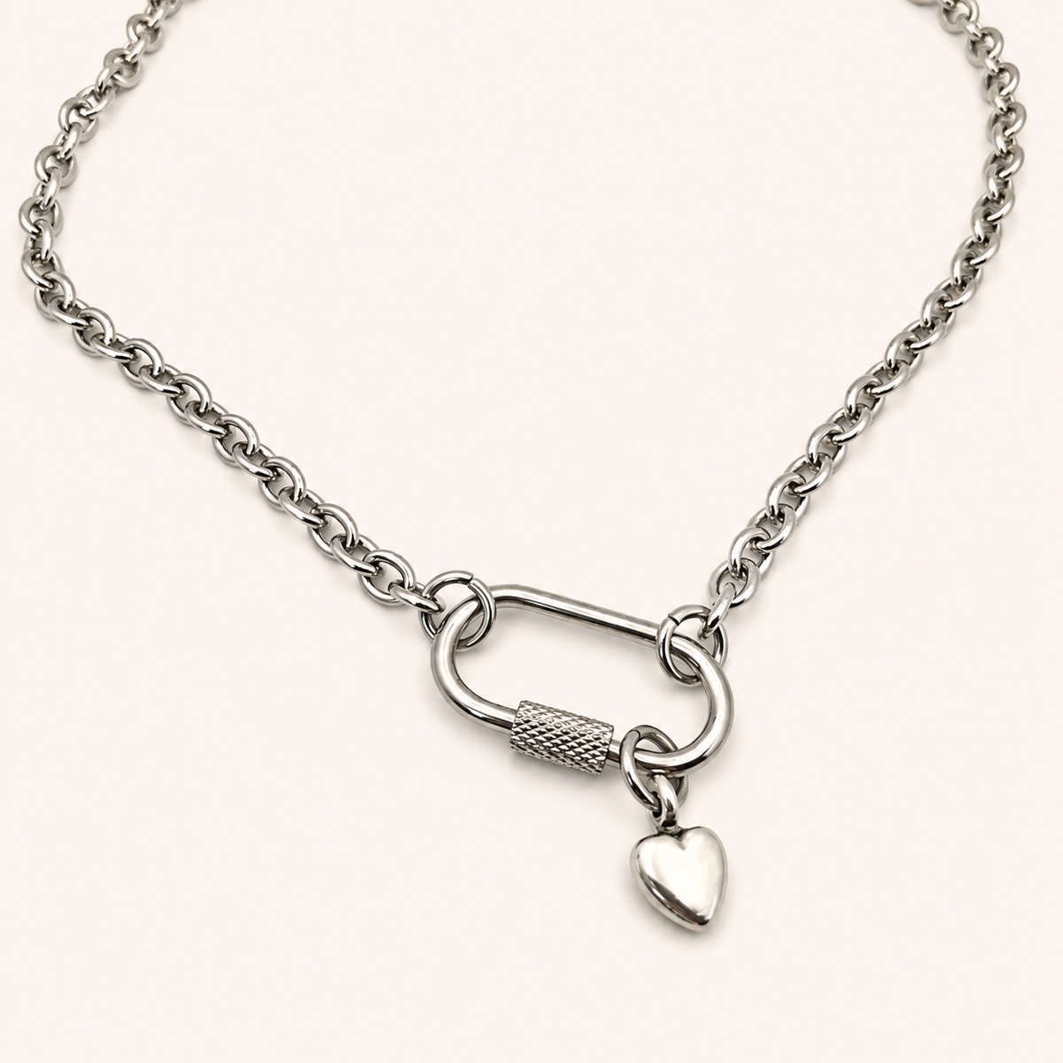 Oval Screw-Lock Charm Holder Carabiner – 21mm & 26mm
