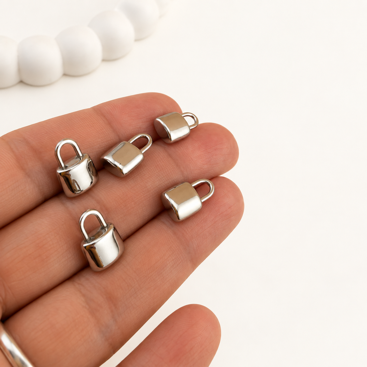 Petite Padlock Charm – 13mm