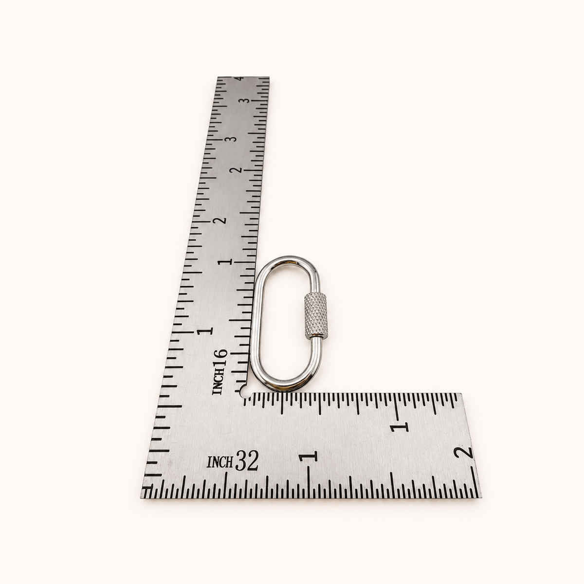 Oval Screw-Lock Charm Holder Carabiner – 21mm & 26mm