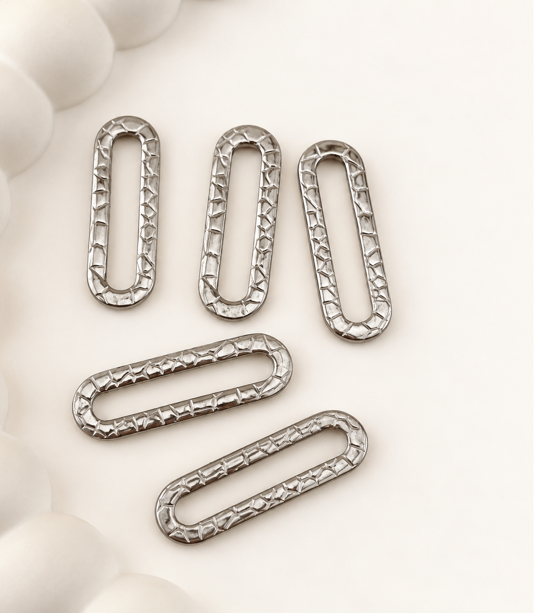 Textured Oval Linking Ring – 25mm