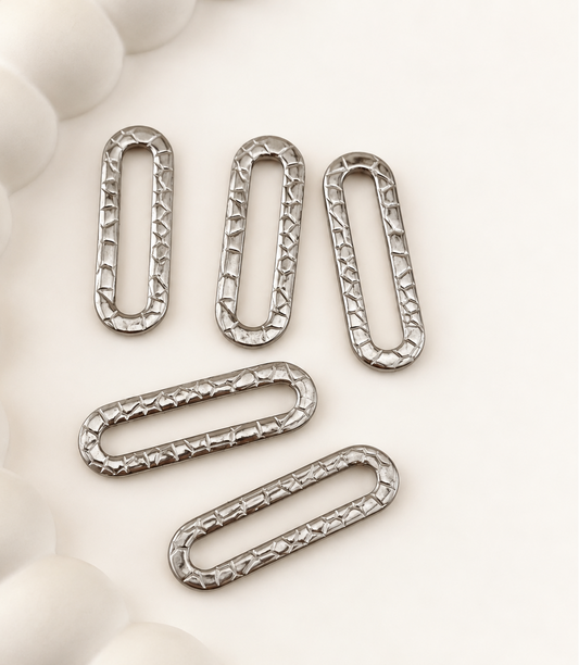Textured Oval Linking Ring – 25mm