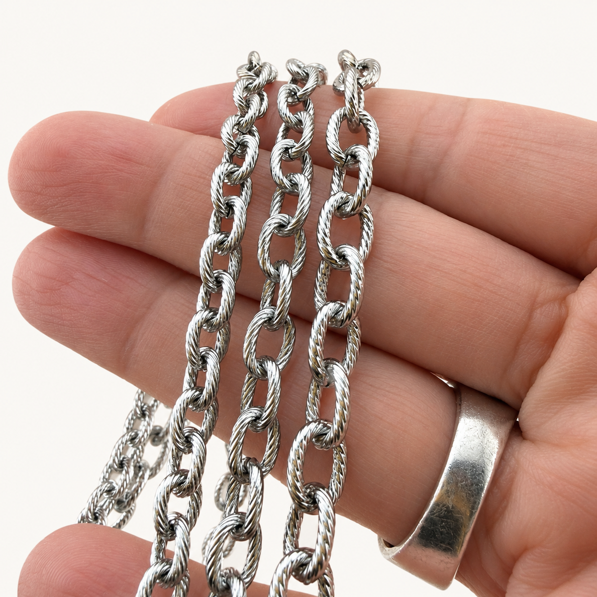Textured Oval Cable Chain - Multiple Sizes (By the Foot)