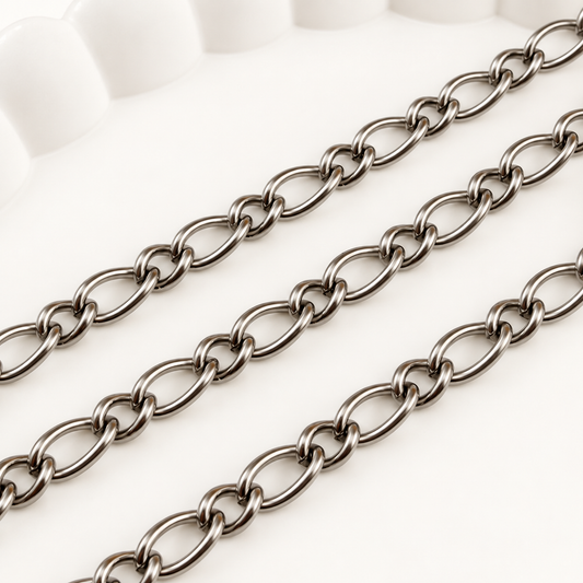Contemporary Figaro Chain – 6–9mm (By the Foot)