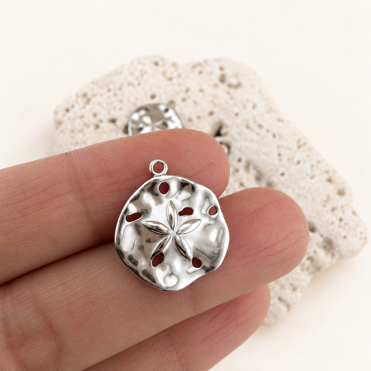 20mm Sand Dollar Charm