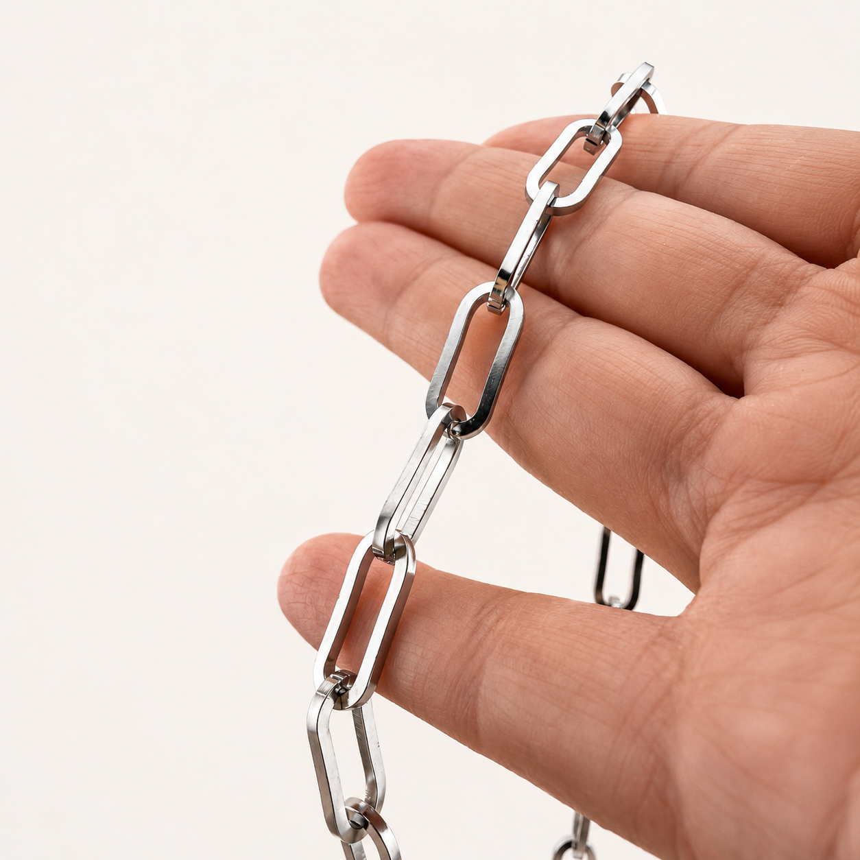 18mm Chunky Paperclip Chain