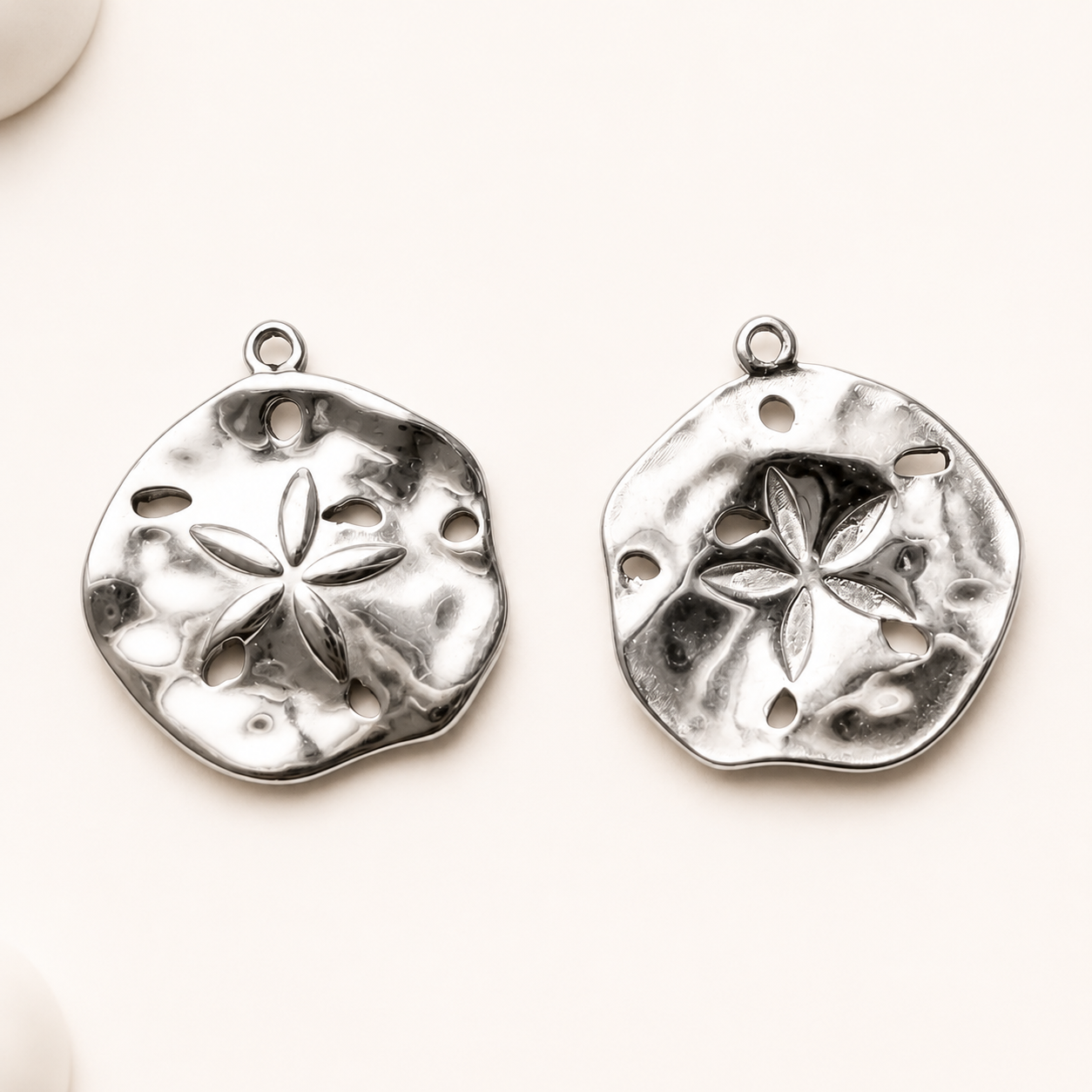 20mm Sand Dollar Charm