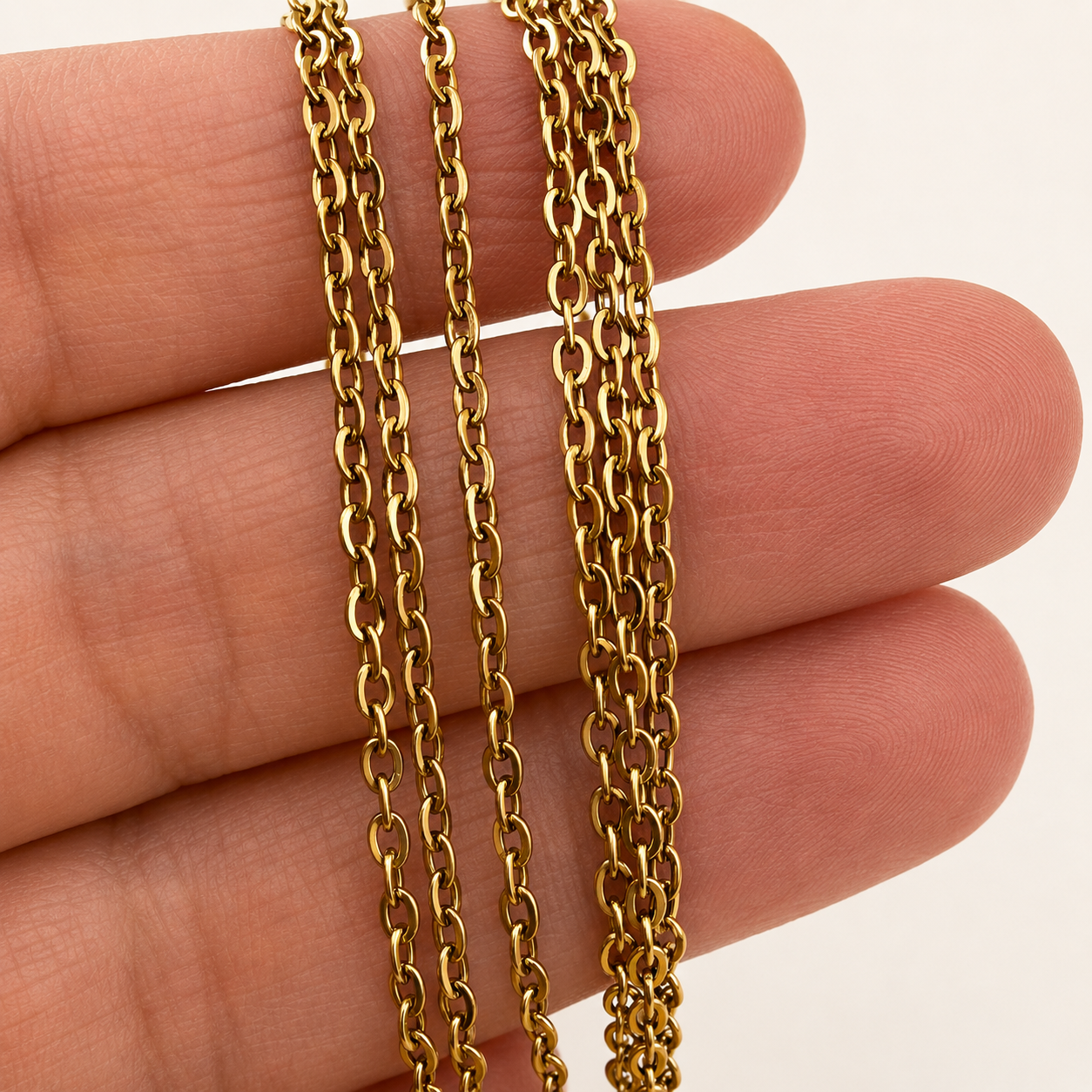 Minimal Cable Chain Necklace – Gold & Silver Finishes