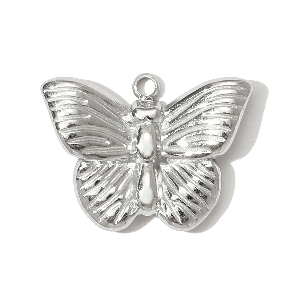 Luna Butterfly Pendant – 18 x 13mm