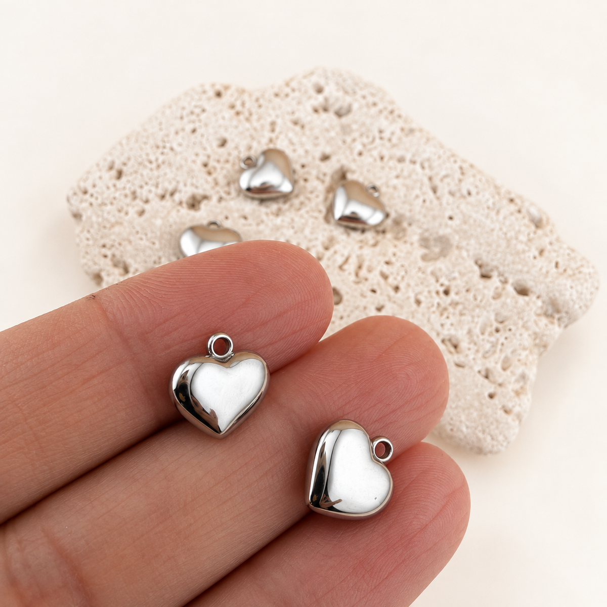 Classic Petite Puffy Heart Charm – 11mm